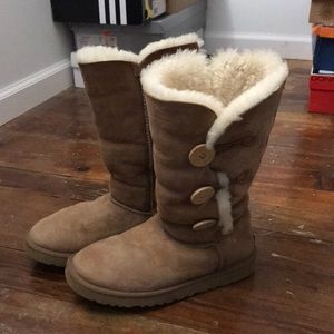 Women’s Bailey button boots sz7